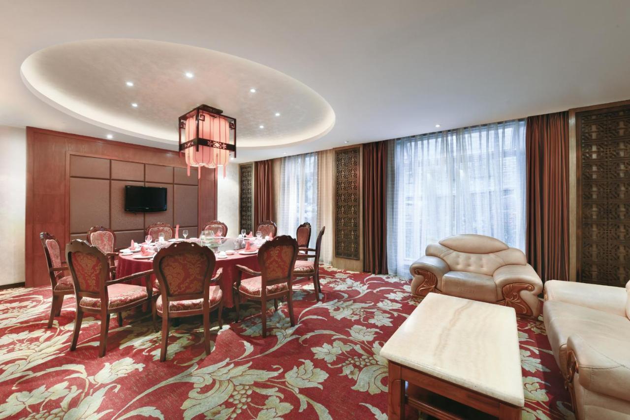 Ramada Encore Daocheng Yading Bagian luar foto